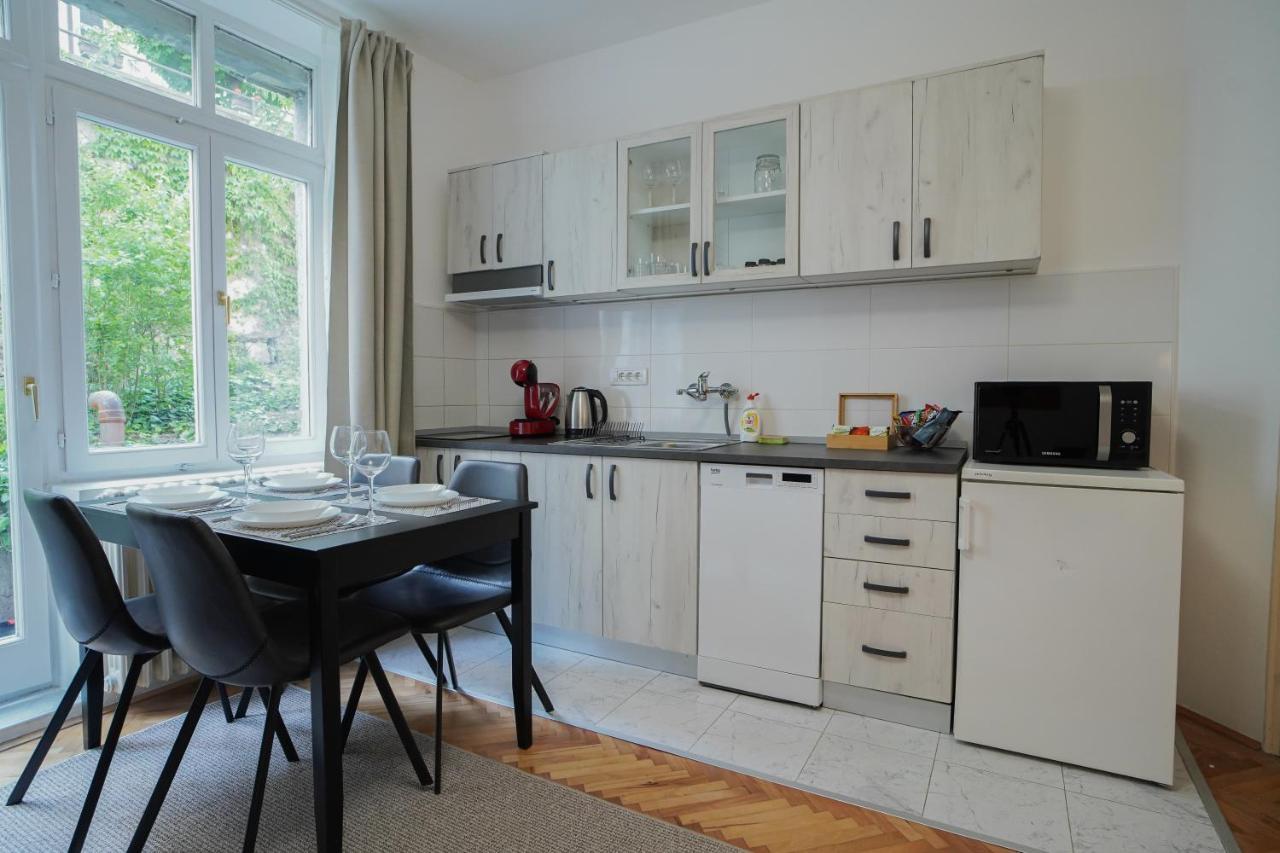 Quiet Luxury Family Apt Belgrade Fortress Center Belgrado Exterior foto